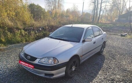 Toyota Avensis III рестайлинг, 2001 год, 350 000 рублей, 12 фотография