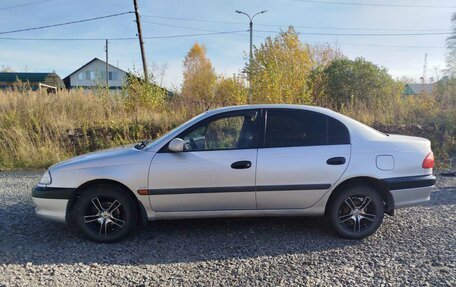 Toyota Avensis III рестайлинг, 2001 год, 350 000 рублей, 17 фотография