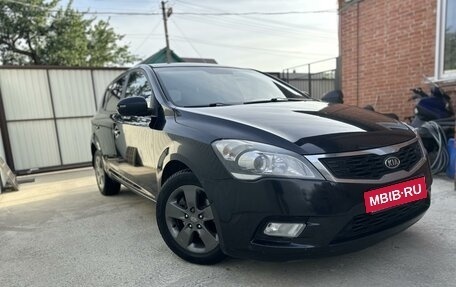 KIA cee'd I рестайлинг, 2011 год, 845 000 рублей, 2 фотография