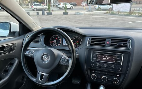 Volkswagen Jetta VI, 2014 год, 1 400 000 рублей, 14 фотография