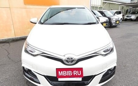 Toyota Auris II, 2017 год, 1 300 000 рублей, 3 фотография