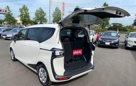 Toyota Sienta II, 2020 год, 1 150 000 рублей, 10 фотография