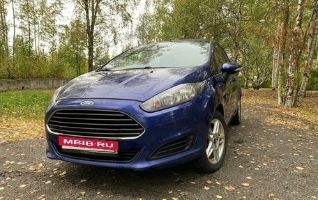 Ford Fiesta, 2015 год, 940 000 рублей, 2 фотография