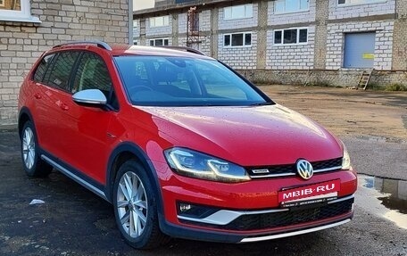 Volkswagen Golf VII, 2018 год, 2 650 000 рублей, 3 фотография