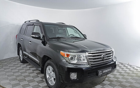 Toyota Land Cruiser 200, 2015 год, 4 962 000 рублей, 3 фотография