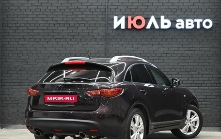 Infiniti QX70, 2014 год, 2 990 000 рублей, 9 фотография