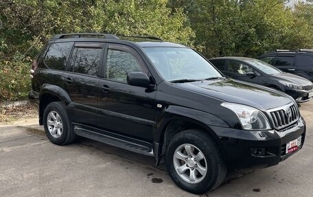 Toyota Land Cruiser Prado 120 рестайлинг, 2006 год, 1 900 000 рублей, 2 фотография