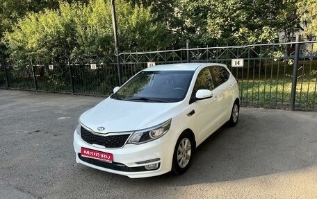 KIA Rio III рестайлинг, 2016 год, 830 000 рублей, 1 фотография