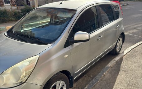 Nissan Note II рестайлинг, 2010 год, 560 000 рублей, 2 фотография