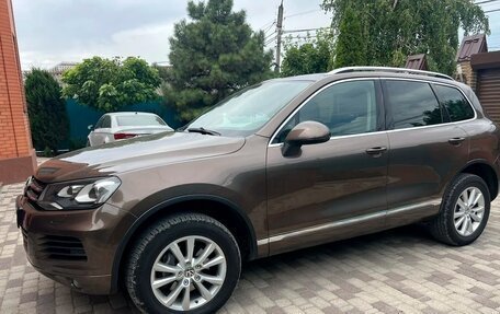 Volkswagen Touareg III, 2014 год, 2 800 000 рублей, 2 фотография