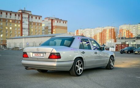 Mercedes-Benz E-Класс, 1994 год, 699 000 рублей, 7 фотография