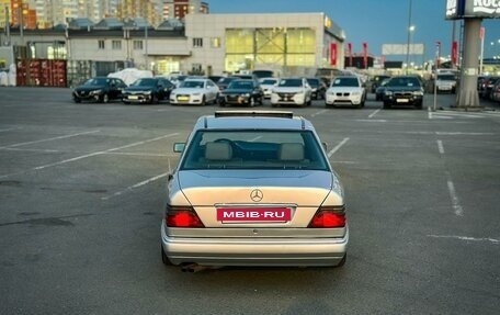 Mercedes-Benz E-Класс, 1994 год, 699 000 рублей, 10 фотография