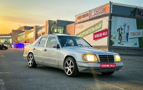 Mercedes-Benz E-Класс, 1994 год, 699 000 рублей, 5 фотография