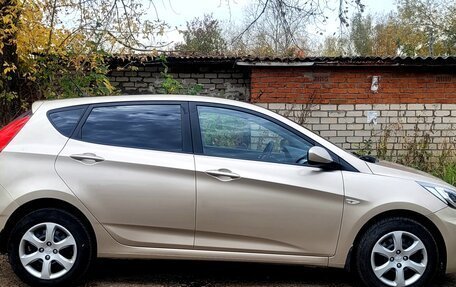 Hyundai Solaris II рестайлинг, 2011 год, 780 000 рублей, 10 фотография