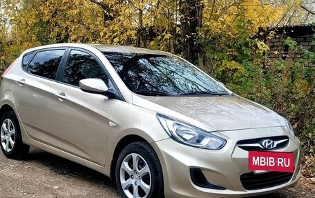 Hyundai Solaris II рестайлинг, 2011 год, 780 000 рублей, 5 фотография