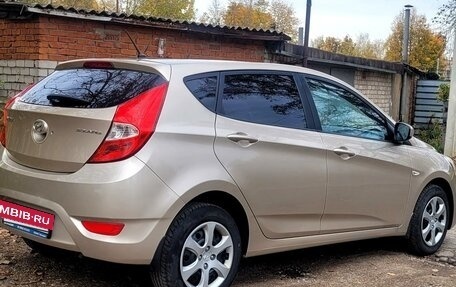 Hyundai Solaris II рестайлинг, 2011 год, 780 000 рублей, 12 фотография