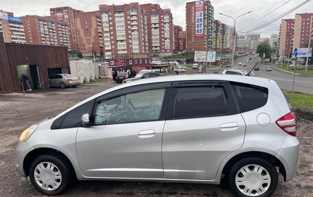 Honda Fit III, 2010 год, 800 000 рублей, 3 фотография