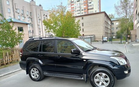 Toyota Land Cruiser Prado 120 рестайлинг, 2006 год, 2 900 000 рублей, 1 фотография