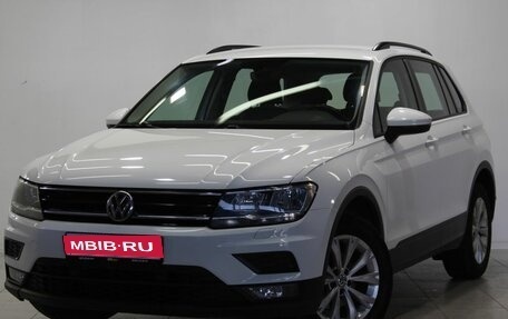 Volkswagen Tiguan II, 2018 год, 2 229 000 рублей, 1 фотография