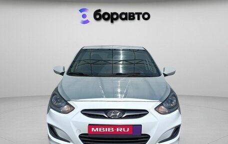 Hyundai Solaris II рестайлинг, 2011 год, 800 000 рублей, 3 фотография