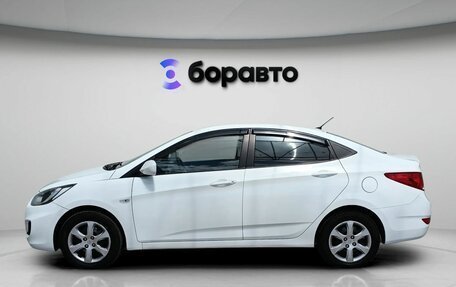 Hyundai Solaris II рестайлинг, 2011 год, 800 000 рублей, 11 фотография