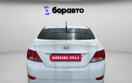 Hyundai Solaris II рестайлинг, 2011 год, 800 000 рублей, 7 фотография