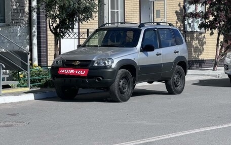 Chevrolet Niva I рестайлинг, 2010 год, 570 000 рублей, 17 фотография