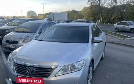 Toyota Camry, 2013 год, 1 390 000 рублей, 4 фотография