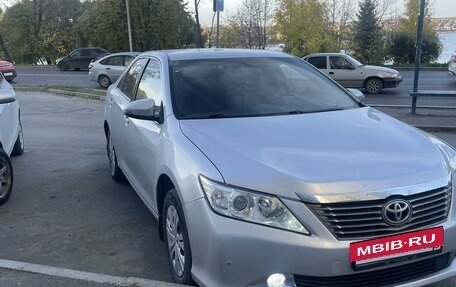 Toyota Camry, 2013 год, 1 390 000 рублей, 5 фотография