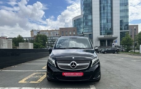 Mercedes-Benz V-Класс, 2016 год, 4 169 000 рублей, 2 фотография