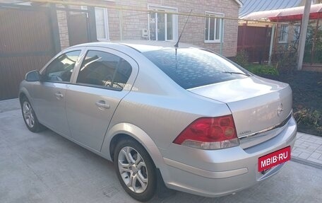 Opel Astra H, 2011 год, 930 000 рублей, 4 фотография