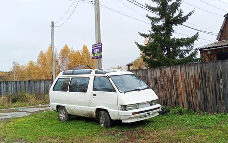 Toyota Town Ace III, 1988 год, 260 000 рублей, 2 фотография