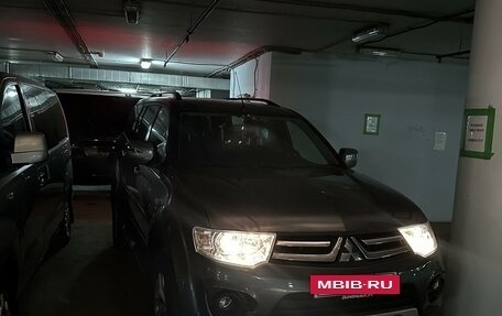 Mitsubishi Pajero Sport II рестайлинг, 2015 год, 2 199 000 рублей, 17 фотография