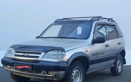 Chevrolet Niva I рестайлинг, 2004 год, 235 000 рублей, 1 фотография