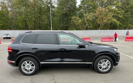 Volkswagen Touareg III, 2015 год, 2 630 000 рублей, 2 фотография