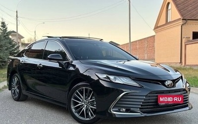 Toyota Camry, 2023 год, 3 950 000 рублей, 1 фотография