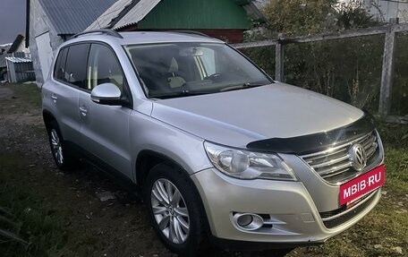 Volkswagen Tiguan I, 2010 год, 750 000 рублей, 3 фотография