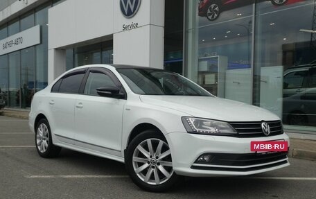 Volkswagen Jetta VI, 2018 год, 1 575 000 рублей, 3 фотография