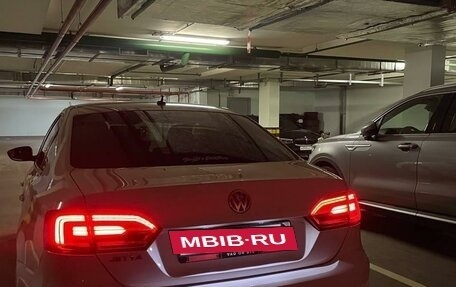 Volkswagen Jetta VI, 2014 год, 1 250 000 рублей, 12 фотография