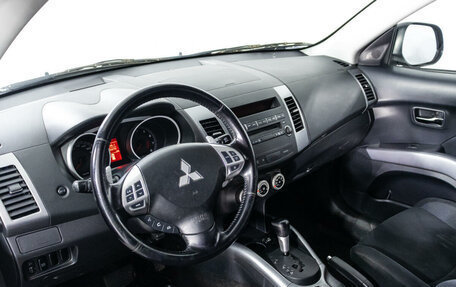 Mitsubishi Outlander III рестайлинг 3, 2008 год, 1 054 000 рублей, 11 фотография