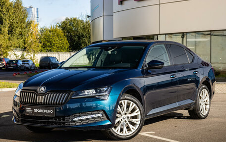 Skoda Superb III рестайлинг, 2019 год, 3 149 000 рублей, 2 фотография