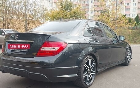 Mercedes-Benz C-Класс, 2011 год, 1 650 000 рублей, 6 фотография