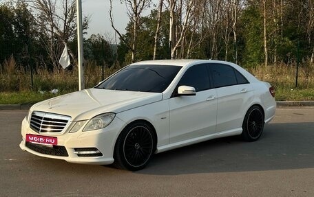 Mercedes-Benz E-Класс, 2012 год, 1 930 000 рублей, 2 фотография