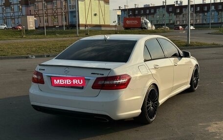 Mercedes-Benz E-Класс, 2012 год, 1 930 000 рублей, 3 фотография