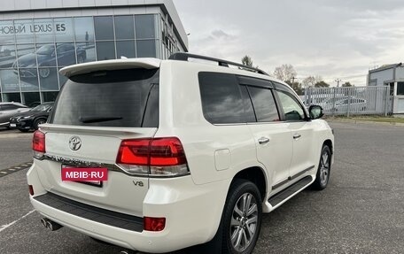 Toyota Land Cruiser 200, 2018 год, 7 750 000 рублей, 4 фотография