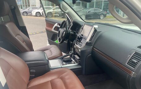 Toyota Land Cruiser 200, 2018 год, 7 750 000 рублей, 11 фотография