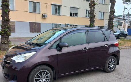 Toyota Ractis II, 2011 год, 1 200 000 рублей, 3 фотография