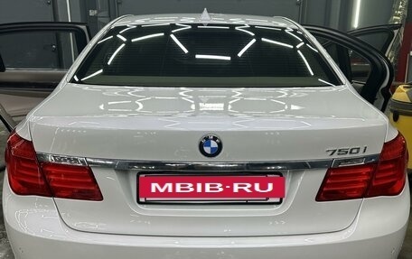 BMW 7 серия, 2010 год, 2 350 000 рублей, 15 фотография