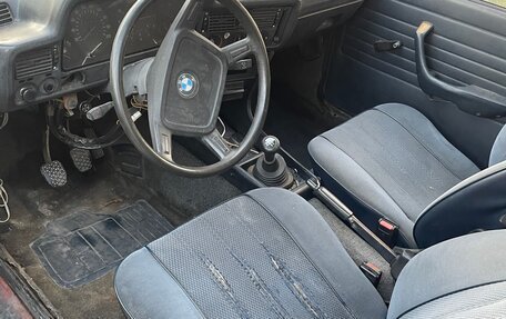 BMW 3 серия, 1982 год, 290 000 рублей, 3 фотография