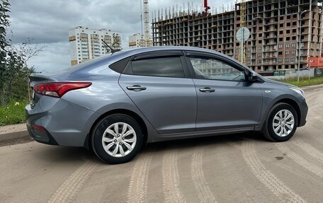 Hyundai Solaris II рестайлинг, 2017 год, 1 200 000 рублей, 4 фотография